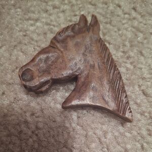 VINTAGE 1960s Wooden Horse Head Brooch